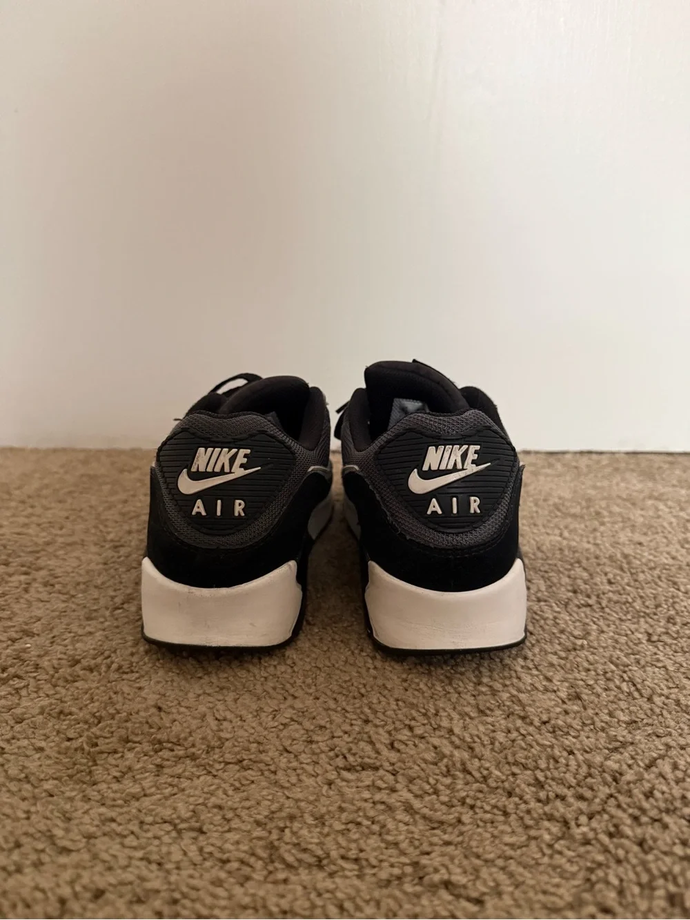Nike Men’s Air Max Low-Top Sneakers - Black, Gray & White